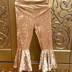 M.L. Kids Velvet Bell Bottom Pull on Pants Size 5